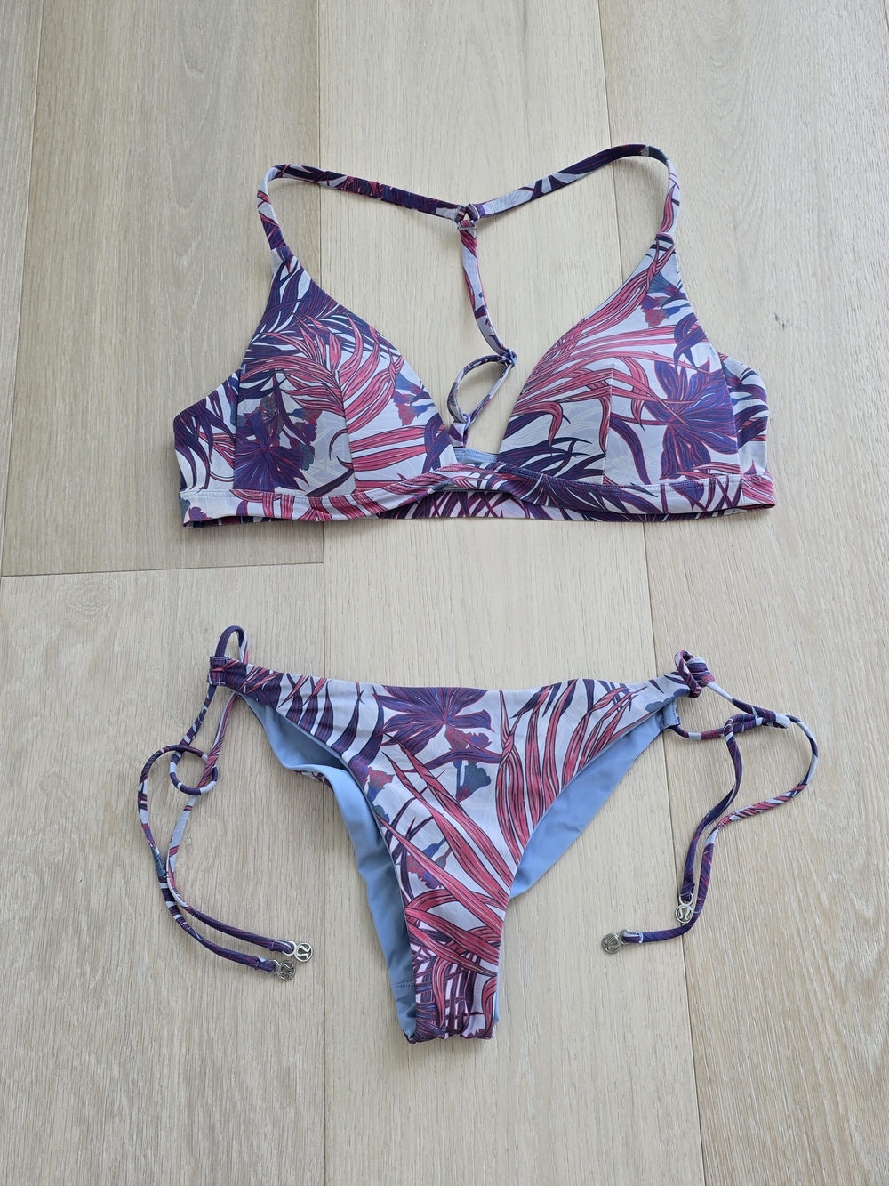 LULULEMON Women's Purple & Pink Leaf Print T-Back Bikini Set